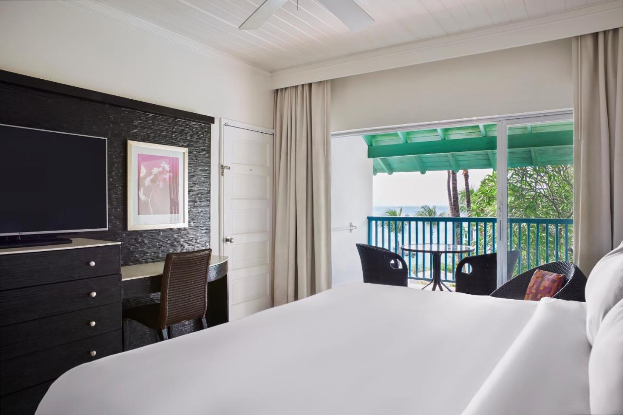 Crystal Cove By Elegant Hotels - All-Inclusive Saint James Dış mekan fotoğraf