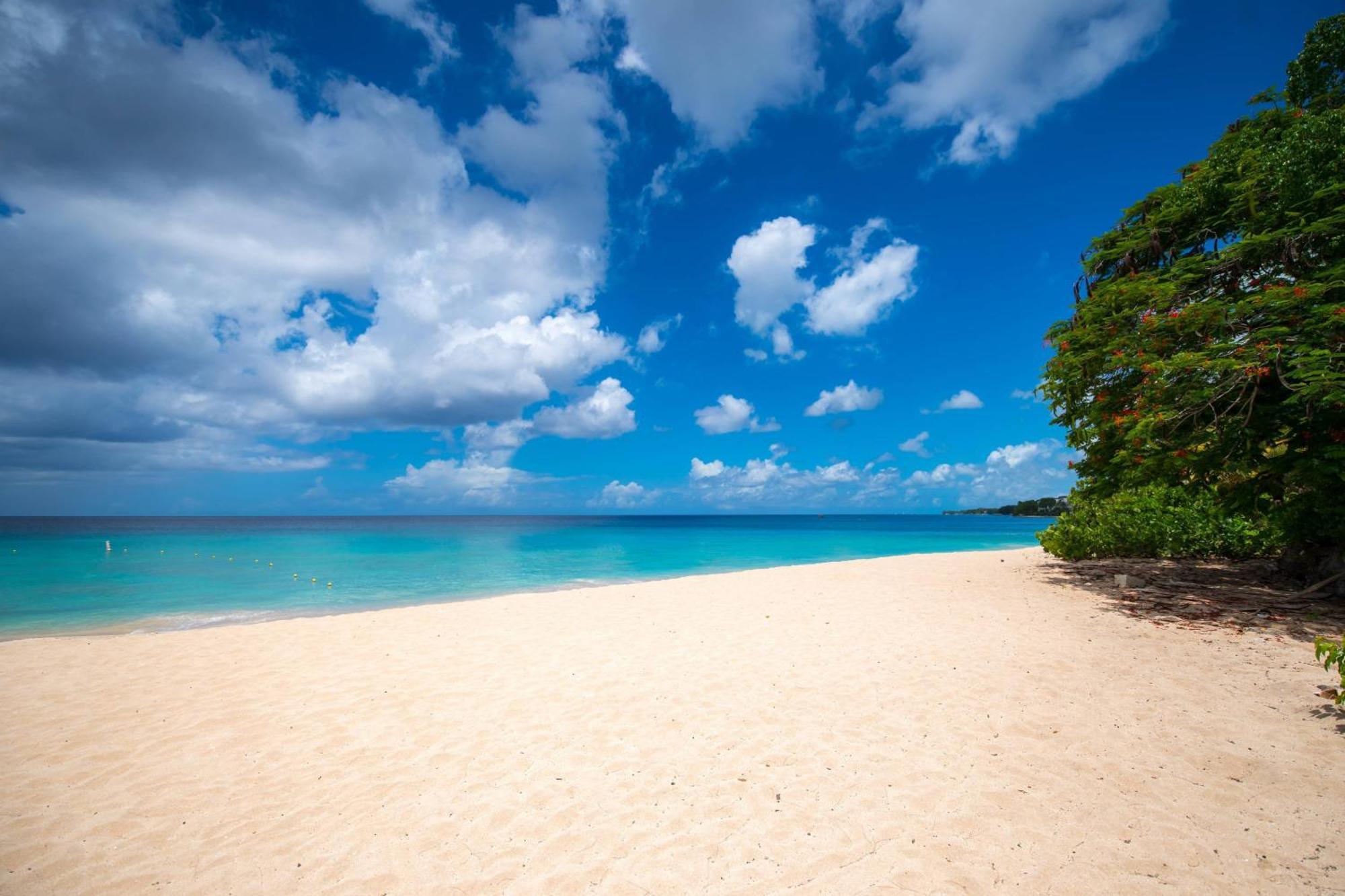 Crystal Cove By Elegant Hotels - All-Inclusive Saint James Dış mekan fotoğraf