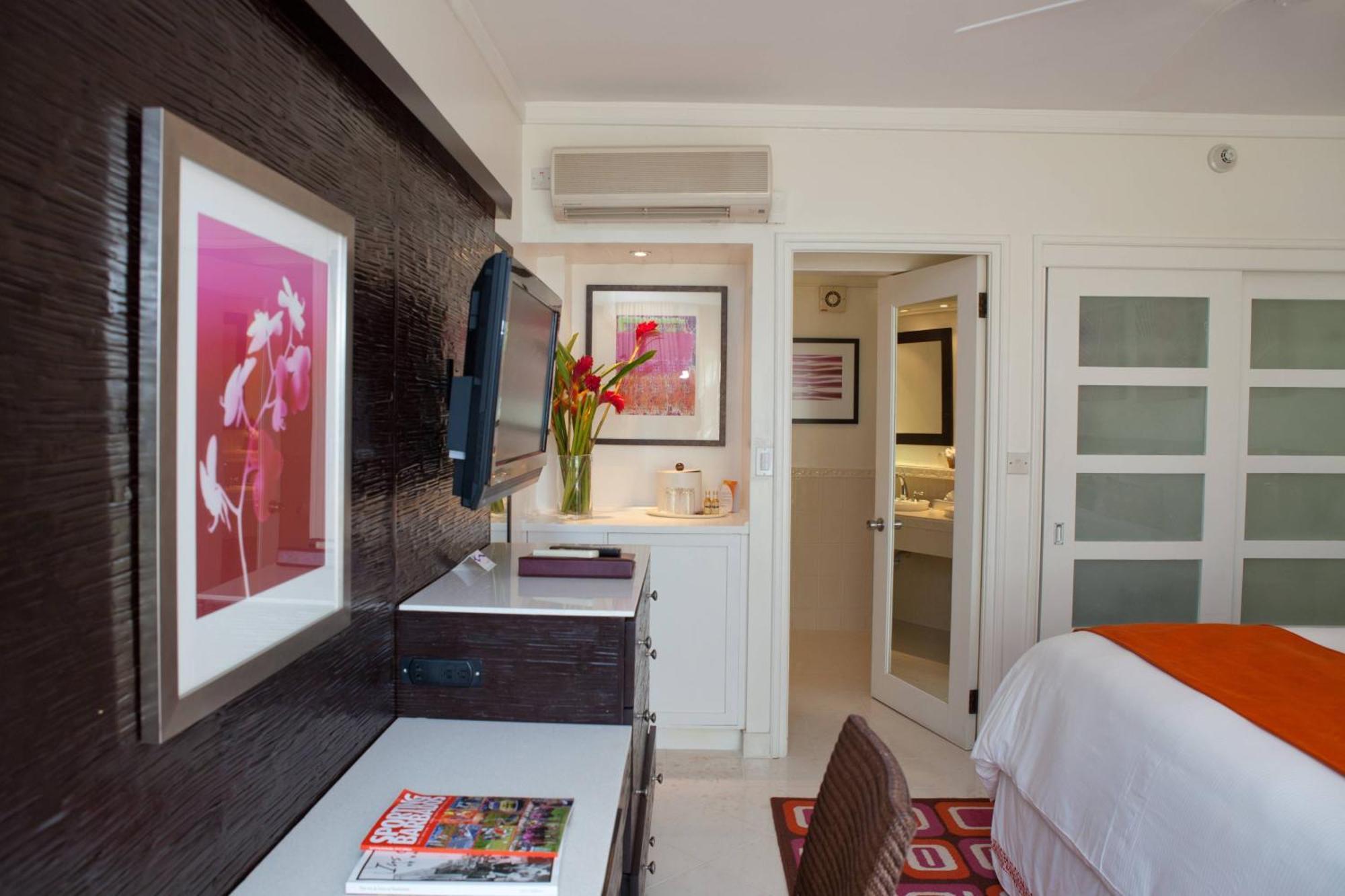Crystal Cove By Elegant Hotels - All-Inclusive Saint James Dış mekan fotoğraf